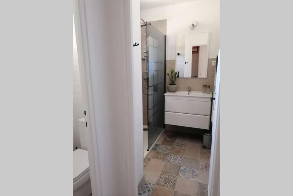 Maison 5 Personnes En Garrigue - Piscine-Spa Prive Langlade Dış mekan fotoğraf
